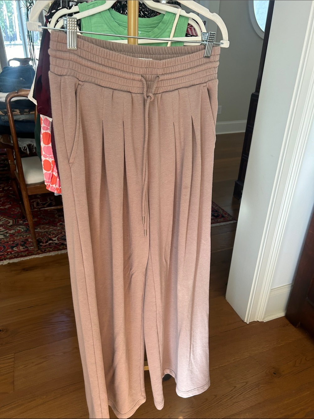 Lou & Grey Dusty Rose Pleated Wide-Leg Lounge Pants